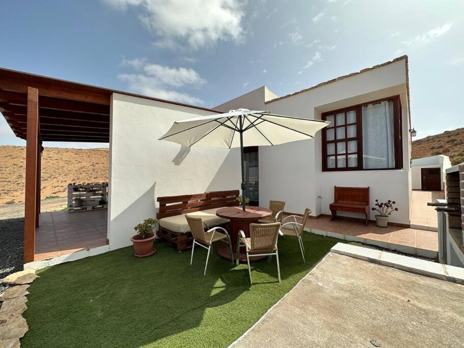 Private Villa With Pool In The Mountains Pájara Exterior foto